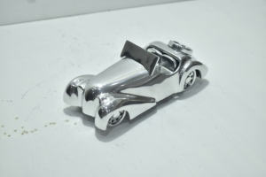 Modèle de voiture roadster vintage le plus vendu, en métal, avec une finition de qualité supérieure, idéal pour un cadeau et une exposition en salle d'exposition, à vendre - Product Image 3