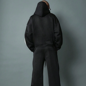 Conjunto de Sudadera con Capucha y Pantalones Deportivos Personalizados OEM de 420 Gsm, Traje Deportivo Holgado para Hombre, Estilo Urbano Gris, Fabricante de Ropa Deportiva - Product Image 3