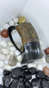 Mug en corne de buffle naturelle, style Viking, pour boire et déguster de la bière, qualité supérieure avec poignée en bois, best-seller d'Inde. - Product Image 4