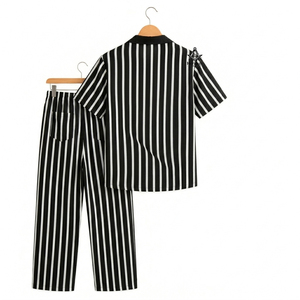 Ropa de Dormir Elegante para Mujer, Estilo Griego, Combinación Blanca y Negra, con Estampado Elegante, para Novias, de la Hermandad Masónica Delta Sigma - Product Image 3