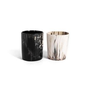 Vasos de chupito artesanales de cuerno de buey de origen ético, grabados y pulidos, para la sala de juegos masculina - para Navidad y San Valentín - Product Image 3