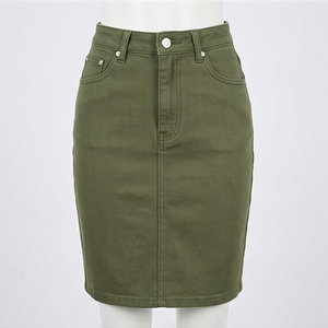 Jupe crayon en jean vert olive taille haute pour femme, longueur genou, style décontracté uni avec poches avant - Product Image 1