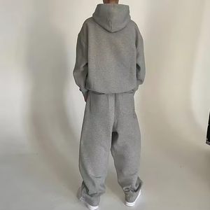 Conjunto de chándal extragrande personalizado de peso pesado: Sudadera con capucha holgada de dos piezas y pantalones de chándal anchos de pierna ancha - Product Image 3