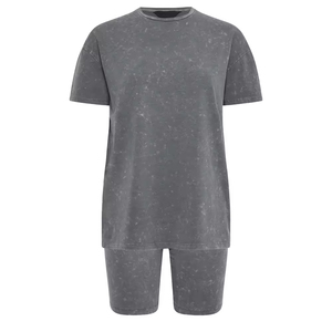 Ensemble court noir délavé à l'acide pour femme – T-shirt et short de cyclisme de qualité supérieure, grande taille - Product Image 6