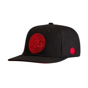 Casquette Snapback Ajustable Personnalisée de Qualité Supérieure, Visière Plate Classique, Matériaux de Qualité Supérieure, Respirante, pour un Usage Quotidien - Product Image 1