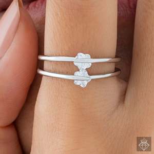 แหวนเพชรประดับลายดอกไม้คู่แบบอเมริกันปราโอปรับขนาดได้ - Product Image 4