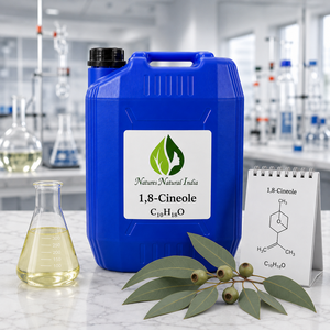Huile Essentielle Pure de Cineole 1,8-Cineole 100% Pure Distillée à la Vapeur, Fourniture en Gros OEM ODM pour Soins de la Peau et Soins Personnels - Product Image 4
