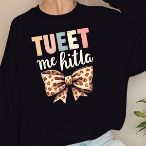 เสื้อสเวตเตอร์ผู้หญิงมีตัวอักษรสีพาสเทลและโบว์ - Product Image 1