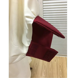 Estola de Sacerdote de Damasco de Alta Calidad, Vestimenta Religiosa Elegante para Iglesia Católica, Atuendo de Obispo, Doctoral, para Clérigos, Venta al por Mayor - Product Image 6