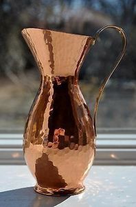 Ensemble de carafes en cuivre pour un luxe discret au quotidien, service d'eau en métal avec verres, durable, réutilisable, vaisselle de cuisine et de salle à manger. - Product Image 5