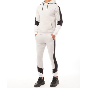 Chándal cómodo y a la moda para hombre, precio económico, alta calidad, chándales personalizados al por mayor, ropa deportiva para hombre para correr. - Product Image 1
