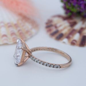 Nouvelle bague de fiançailles pour femme en argent S925, sertie de diamants carrés à quatre griffes, bijou de mariage de luxe léger, exquis et tendance, de haute qualité - Product Image 2