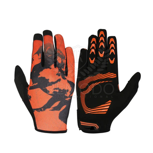 Gants d'hiver confortables et respirants en polyester/lycra, entièrement doublés, personnalisés par sublimation, pour le cyclisme. - Product Image 1