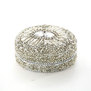 Boîtes cadeaux artisanales indiennes en verre perlé, motifs ronds, vente en gros de boîtes à bijoux perlées de différentes formes - Product Image 6