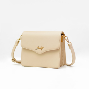 Sac à main de luxe pour femme ORELIA, sac à bandoulière en cuir synthétique de qualité supérieure avec détail de sangle tressée unique, fermeture magnétique - Product Image 6