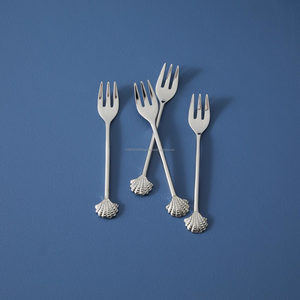 Ensemble de fourchettes en métal 4 pièces de qualité supérieure pour fruits et usage domestique - Product Image 4