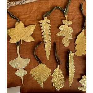 Décoration murale artisanale en laiton, feuille dorée, art botanique élégant, fougère et ginkgo en métal, ornements suspendus de luxe pour la décoration intérieure - Product Image 1