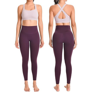 Nouvel arrivage : Ensemble de yoga pour femme, design tendance, excellente qualité, respirant, léger, motif uni, longueur intégrale, sans couture sur le devant, grandes tailles - Product Image 4