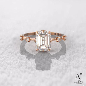Anillo de Compromiso de Moissanita con Corte Esmeralda en Oro Rosa, Anillo de Boda de Plata 925 para Mujer, Regalo de Aniversario - Product Image 5