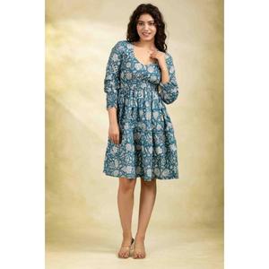 เดรสสีฟ้าอมเขียวลายดอกไม้ แขนยาว คอวี เอวธรรมชาติ ผ้าฝ้ายน้ำหนักเบา เป็นมิตรกับสิ่งแวดล้อม ทรงเอไลน์ ชุดเดรสฤดูร้อนสำหรับใส่ลำลอง - Product Image 5