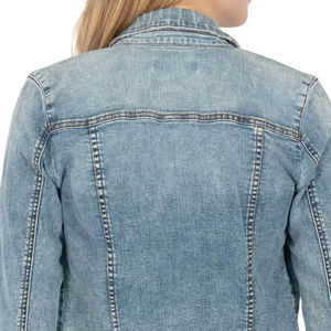 Chaqueta vaquera vintage azul claro para mujer, abrigo informal de mezclilla con dobladillo sin rematar, manga larga, corte ajustado, ropa exterior de moda, estilo urbano. - Product Image 4