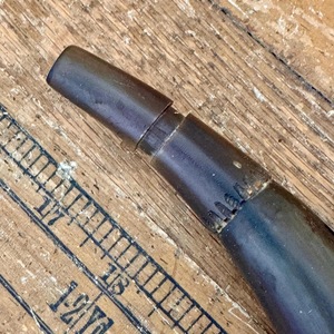 Correa de Cuero Natural de Cuerno de Búfalo Hecha a Mano por ILAHI, Ecológica, Color Natural, Arte Rústico Folclórico, Feng Shui, Coleccionable - Product Image 1