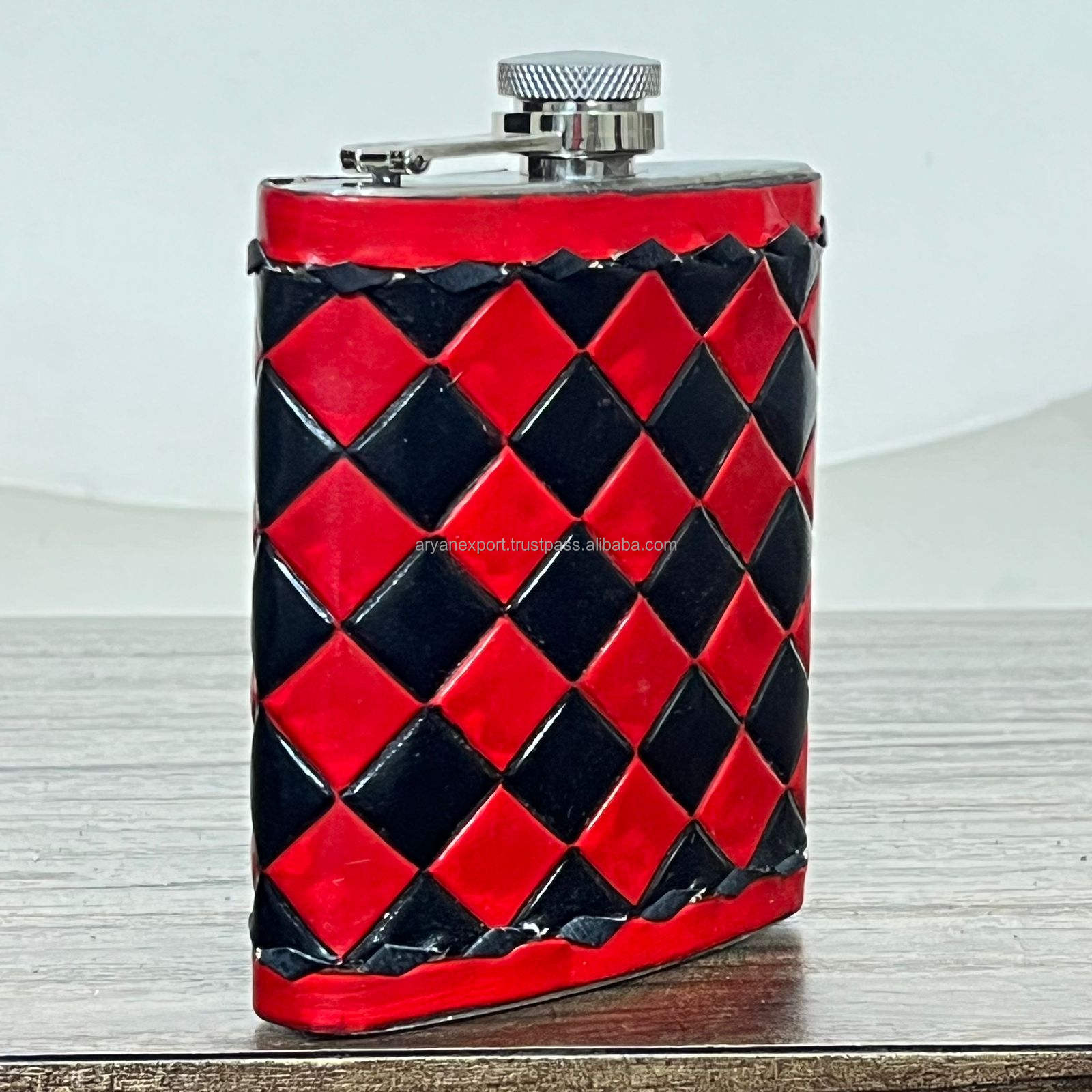 À carreaux rouges et noirs