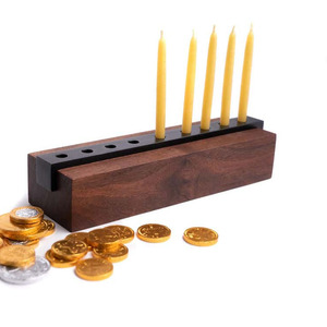 Support de bougie conique en bois massif avec insert en métal noir à plusieurs trous pour la décoration moderne de table à la maison - Product Image 3