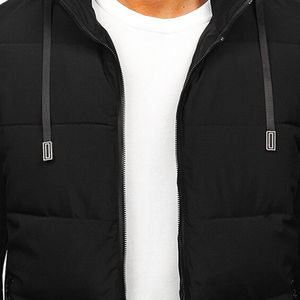 Chaqueta Acolchada con Capucha Midnight Glossy - Abrigo Urbano Impermeable de Talla Grande a la Moda - Chaqueta de Invierno Acolchada y Aislante - Product Image 5