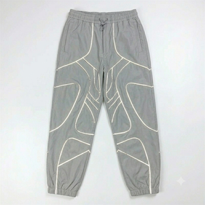 Conjunto Deportivo de Chaqueta y Pantalones de Poliéster Tejido para Hombre, Color Gris Reflectante, de Alta Calidad, con Capucha, de Secado Rápido, para Otoño - Product Image 4