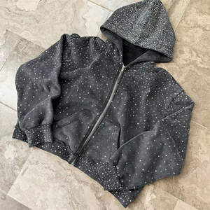 Veste zippée oversize pour homme, style streetwear, en coton 100% de haute qualité, noir délavé, avec broderies et strass, effet usé et délavé à l'acide - Product Image 4