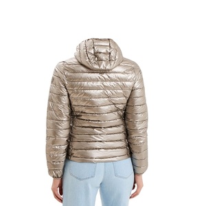 Elegante Chaqueta de Plumón para Mujer, Corte Ajustado, Color Amarillo Dorado, con Capucha, Ligera, Repelente al Agua, Abrigo Acolchado Cálido para Invierno - Product Image 3