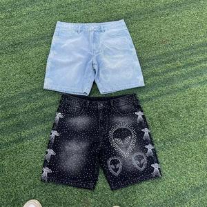 Pantalones Cortos Casuales para Hombre, Transpirables, Diseño de Parches de Mezclilla, Antiarrugas, Resistentes al Viento, Mezcla de Poliéster/Algodón, Estilo Urbano - Product Image 1