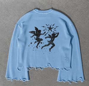 Pull court en coton bleu clair avec imprimé féerique, ourlet effiloché, col rond, manches longues - Product Image 1