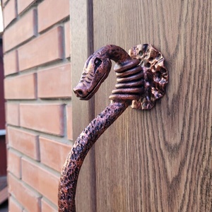 Manija de Puerta de Hierro Forjado en Forma de Serpiente, Forjada a Mano, Acabado Pintado, Resistente al Óxido, Fácil de Instalar, Estilo Asiático, Artículo Decorativo - Product Image 3