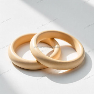 Bracelet en bois de hêtre écologique fait à la main pour femmes, finition lisse, léger et confortable, pour un usage quotidien décontracté - Product Image 2