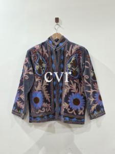เสื้อโค้ทกำมะหยี่ปักลายดอกไม้ แขนยาว สไตล์โบฮีเมียน ทำมือ ไซส์ใหญ่ เสื้อคลุมผู้หญิง คอปกพับได้ สำหรับฤดูใบไม้ร่วง - Product Image 2