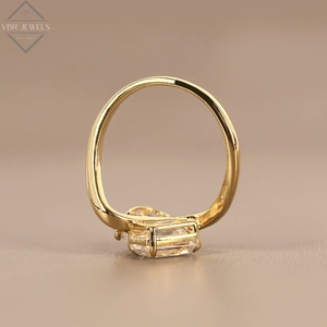 Anillo de Diamantes con Dos Piedras en Forma de Pera, Corte Esmeralda, Oro Amarillo, Banda Abierta, Joyería de Compromiso, Regalo para Mujer, Diseño de Lujo - Product Image 3