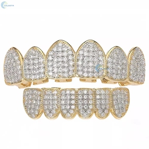Grillz Hip Hop Personnalisé en Or Jaune 14K avec Moissanite VVS1, Sertissage 12 Dents, Style Iced Out, 6 Dents Supérieures et 6 Dents Inférieures, Motif Nid d'Abeille - Product Image 1