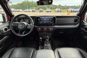 No se demore en adquirir el Jeep Wrangler Unlimited Rubicon 392 Final Edition 4x4 SUV 2024 usado, listo para enviar a todo el mundo. - Product Image 5