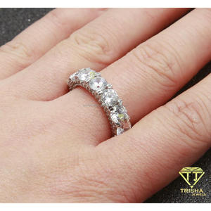 Bague d'éternité de luxe en argent sterling 925 avec diamant moissanite rond pour les acheteurs de bijoux en gros - Product Image 2