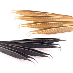 Pince à cils classique et volumineuse multi-usages pour les professionnels et les débutants Pince à cils à pointe pointue - Product Image 1