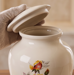 Urna de Alta Calidad Hecha de Aluminio con Esmalte Decorativo para Cenizas Humanas, Artículos Funerarios, Urna Metálica para Cenizas de Cremación en Venta - Product Image 5