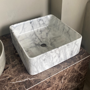 Vasque de salle de bain carrée en marbre poli au design moderne pour installation sur comptoir - Product Image 3