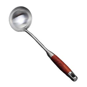 Juego de cucharas para servir bodas pulidas brillantes con mango de madera Juego de cubiertos de mesa elegante de acero inoxidable - Product Image 1