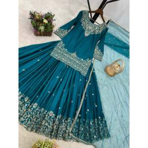 Embroidered and <b>Sequin</b>-Work <b>Party</b> Wear <b>Top</b> Lehenga Dupatta Other Ethnic Accessories - Product Image 5