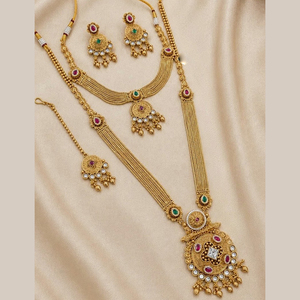 Ensemble de bijoux de mariage indien élégant pour femmes, collier et boucles d'oreilles géométriques en cristal et strass plaqué or traditionnel - Product Image 1