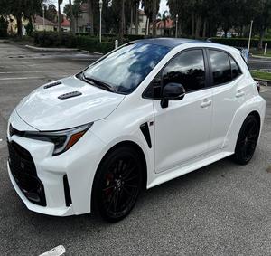 GR Corolla Circuiit Edition 2023, el Mejor y Más Bueno, Transmisión Manual de 6 Velocidades, Tracción en las Cuatro Ruedas, 300hp Turbo, 3 Cilindros, Sedán, Plástico OEM, Listo para Enviar - Product Image 1