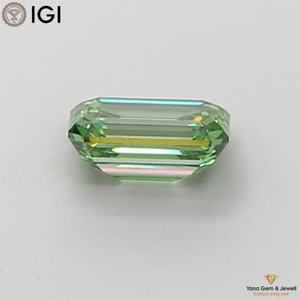 4.01 CARAT <b>Emerald</b> Cut with IGI Certificate CVD Lab Grown Diamond Fancy Vivid <b>Green</b> Color VS2 Clarity for Premium Centerpiece - Product Image 4