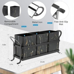 Porta Cubiertos Negro con Compartimentos Separados y Base Dorada, Ideal para un Fácil Acceso a los Cubiertos Durante las Comidas Familiares - Product Image 3